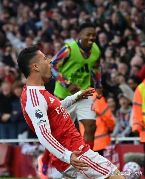 68分钟被换!利物浦1.5亿标王让斯洛特死心:5项数据挂零 评分6.5 68分钟被换!利物浦1.5亿标王让斯洛特死心:5项数据挂零 评分6.5